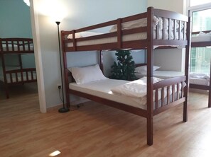 Egyptian cotton sheets, premium bedding, down duvets, in-room safe