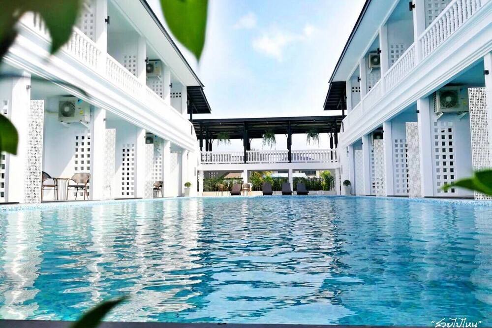 Chaanburi Boutique Resort