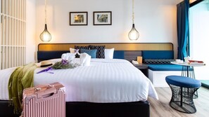 Green room pool view  | In-room safe, desk, blackout curtains, soundproofing - Chaanburi Boutique Resort (Chanthaburi)