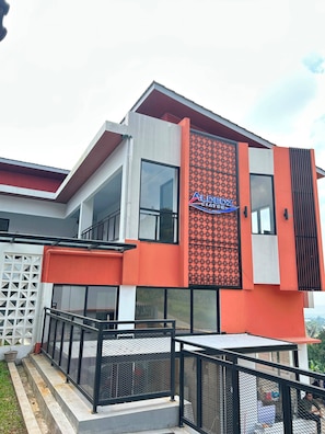 Ngoại thất