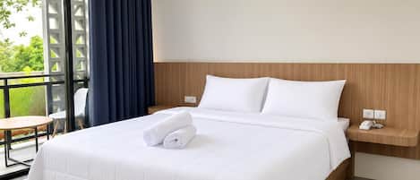 4 bedrooms, bed sheets