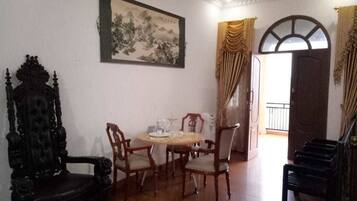 Villa, 4 camere da letto, non fumatori | Servizio della camera