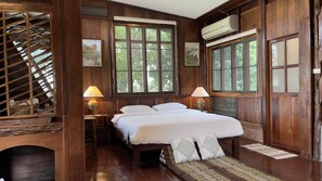 Cabin with Mountain View  | Silitysrauta/-lauta, lisävuoteet, vuodevaatteet