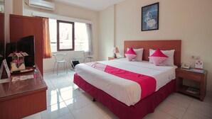 Quarto casal luxo | Escrivaninha, Wi-Fi de cortesia, roupa de cama