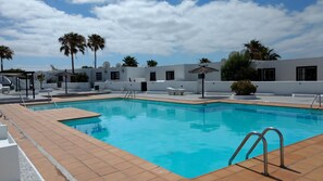 Piscine extérieure, piscine chauffée