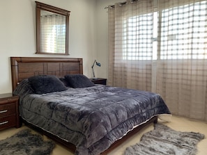 4 bedrooms, in-room safe, iron/ironing board, free WiFi - At the heart of Rabat Beaches (Harhoura)