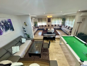 Smart TV, fireplace, video games, DVD player