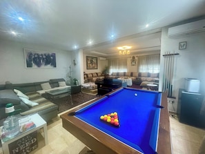 Smart TV, fireplace, video games, DVD player - At the heart of Rabat Beaches (Harhoura)