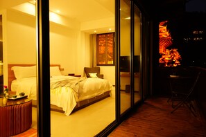 Comfort-Zimmer, 1 Queen-Bett | Hochwertige Bettwaren, Schreibtisch, Verdunkelungsvorhänge