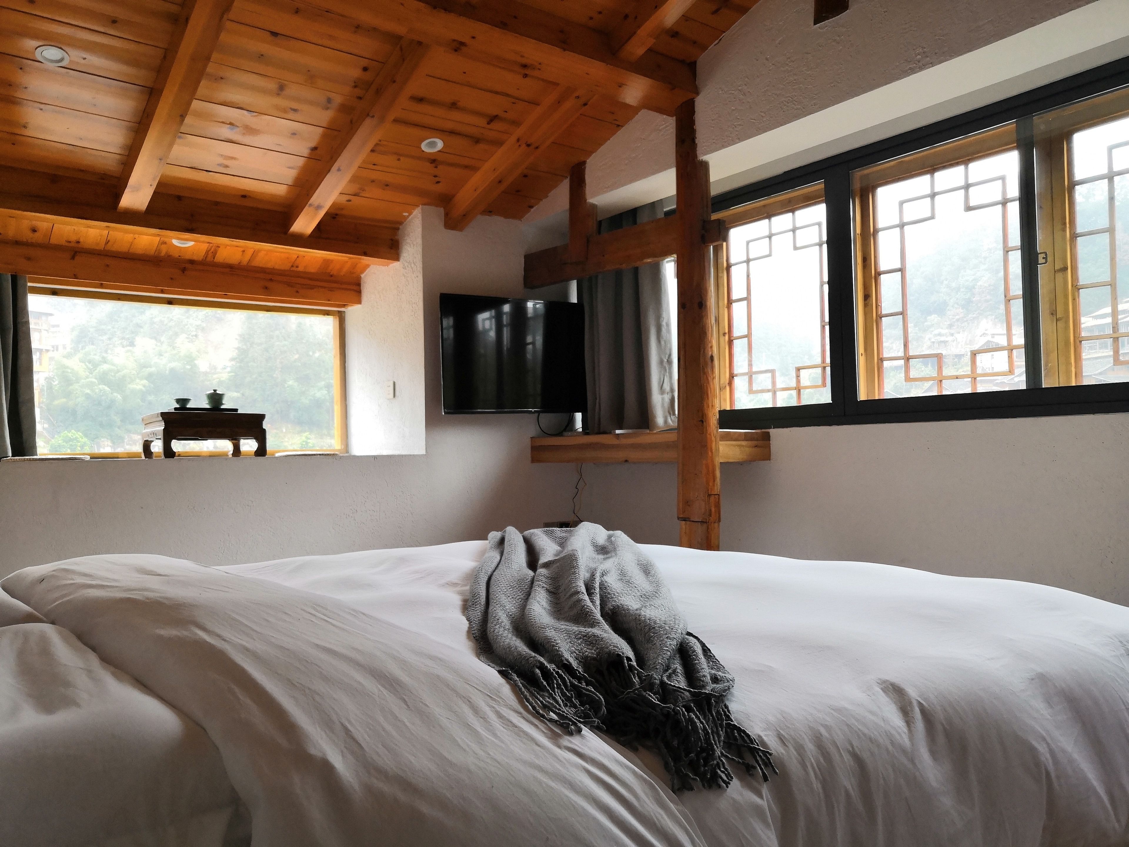 Deluxe-Doppelzimmer | Hochwertige Bettwaren, Schreibtisch, Verdunkelungsvorhänge