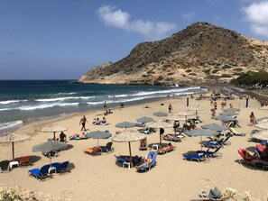 Beach nearby, beach bar - Summer Breeze (Karpathos)