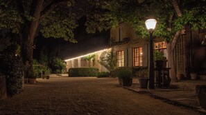 Exterior - Gite Rose Very Much Charming (Charmes-sur-l'Herbasse)