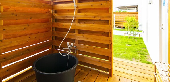 Tomannsrom, ikke-røyk, terrasse | Bad | Toalettartikler (inkludert), hårføner og tøfler