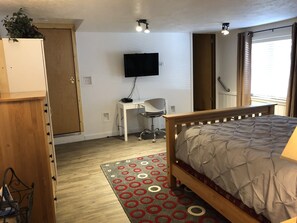 1 chambre, bureau, Wi-Fi gratuit, draps fournis