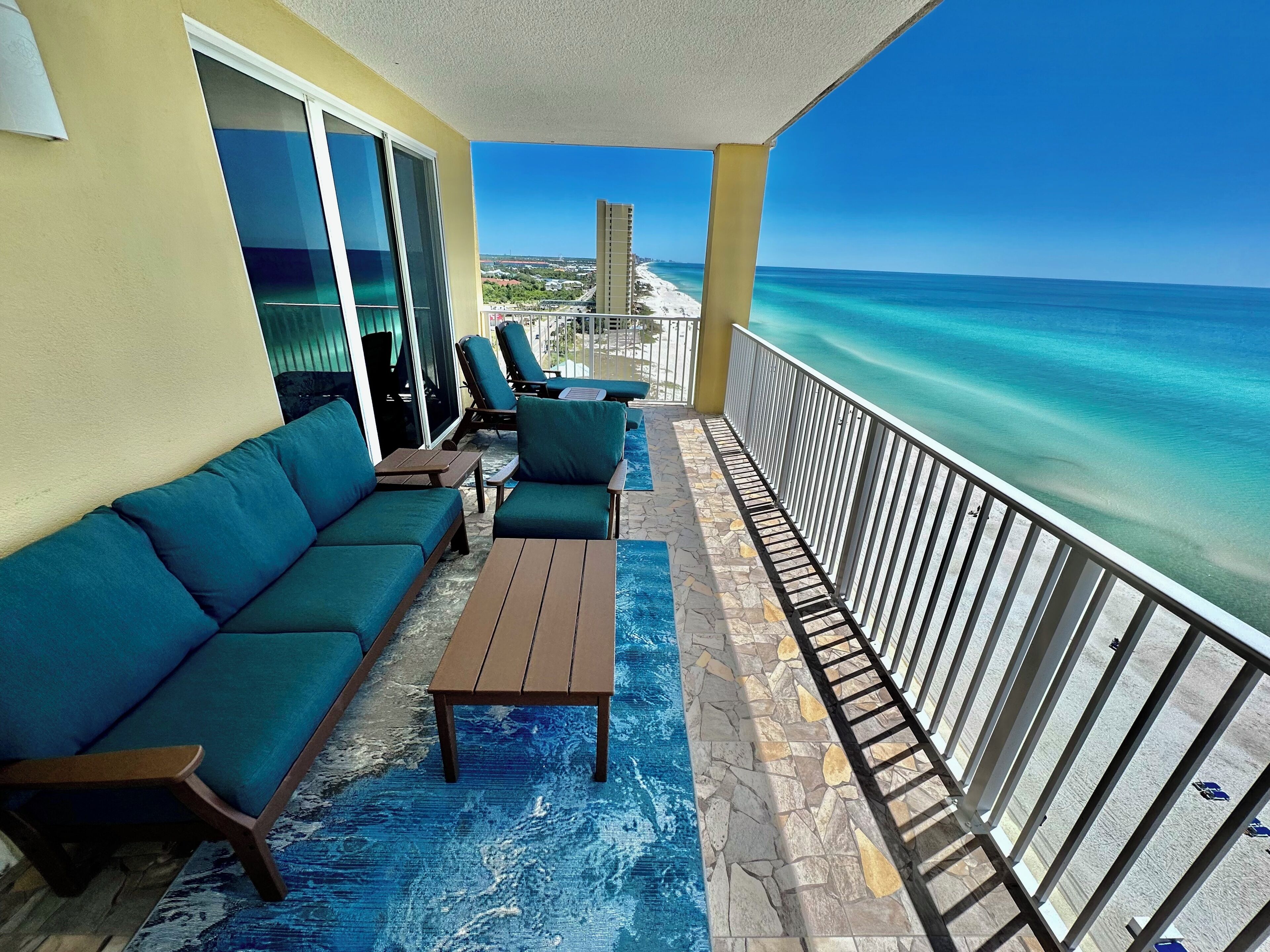 Platinum Gulf-Front Corner Unit, Million Dollar Views, Free Beach Service