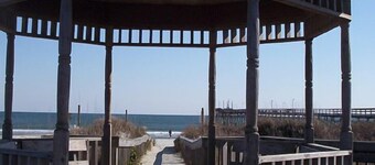 Most Requested Unit, The Colony II Condo, free wi-fi 