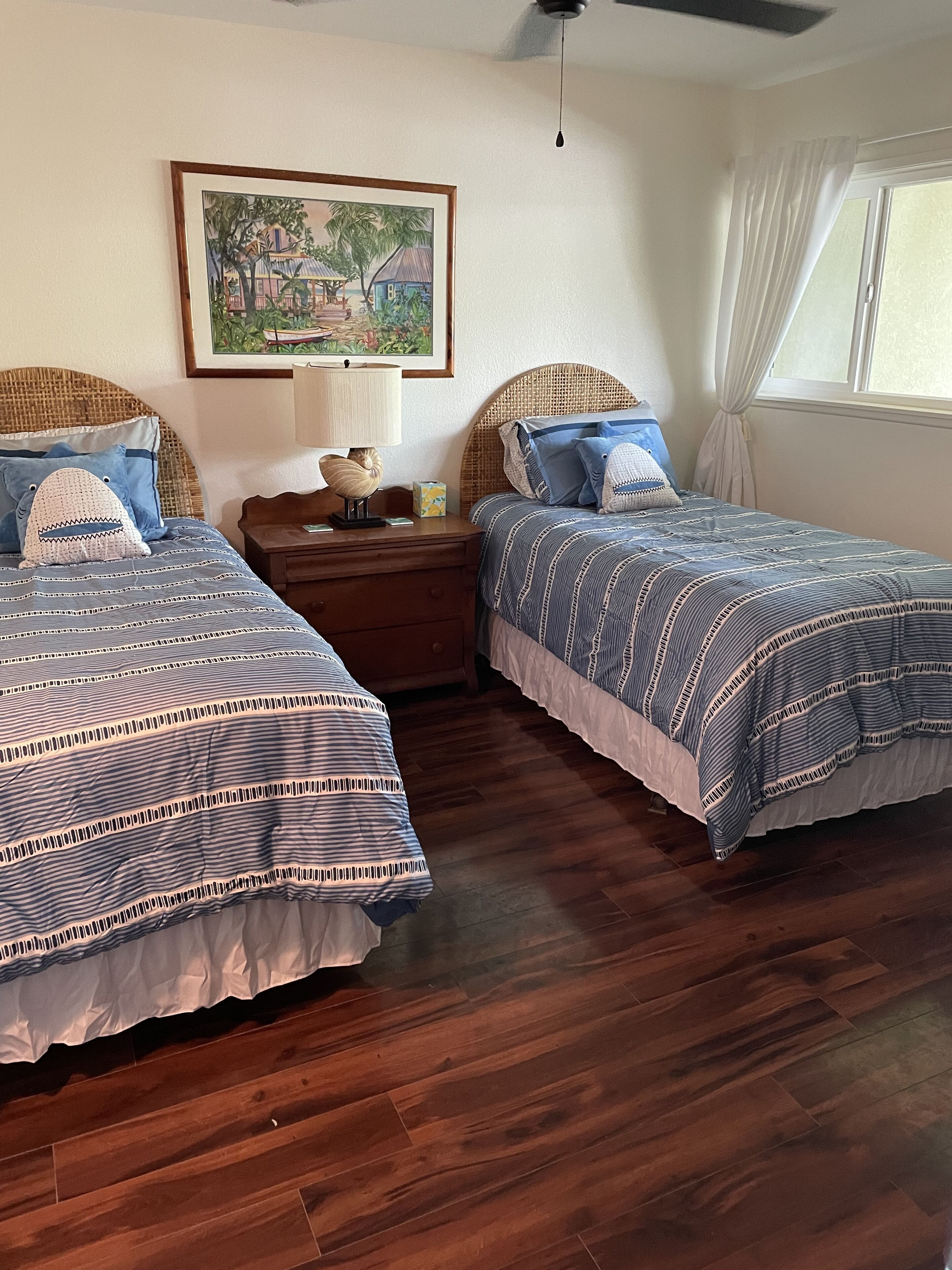 2 bedrooms, iron/ironing board, free WiFi, bed sheets