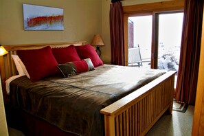 3 عدّة غرف نوم ومكتب ومكواة/لوح كي وسرير سفر