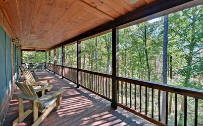 100 Acre Wood | Near Toccoa/Ocoee River | Hot Tub | Fire Pit | Pool Table |