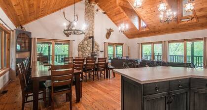 Beste Lakefront Lodge in Branson- Wifi, Überdachte Holzterrasse, Angeln ..