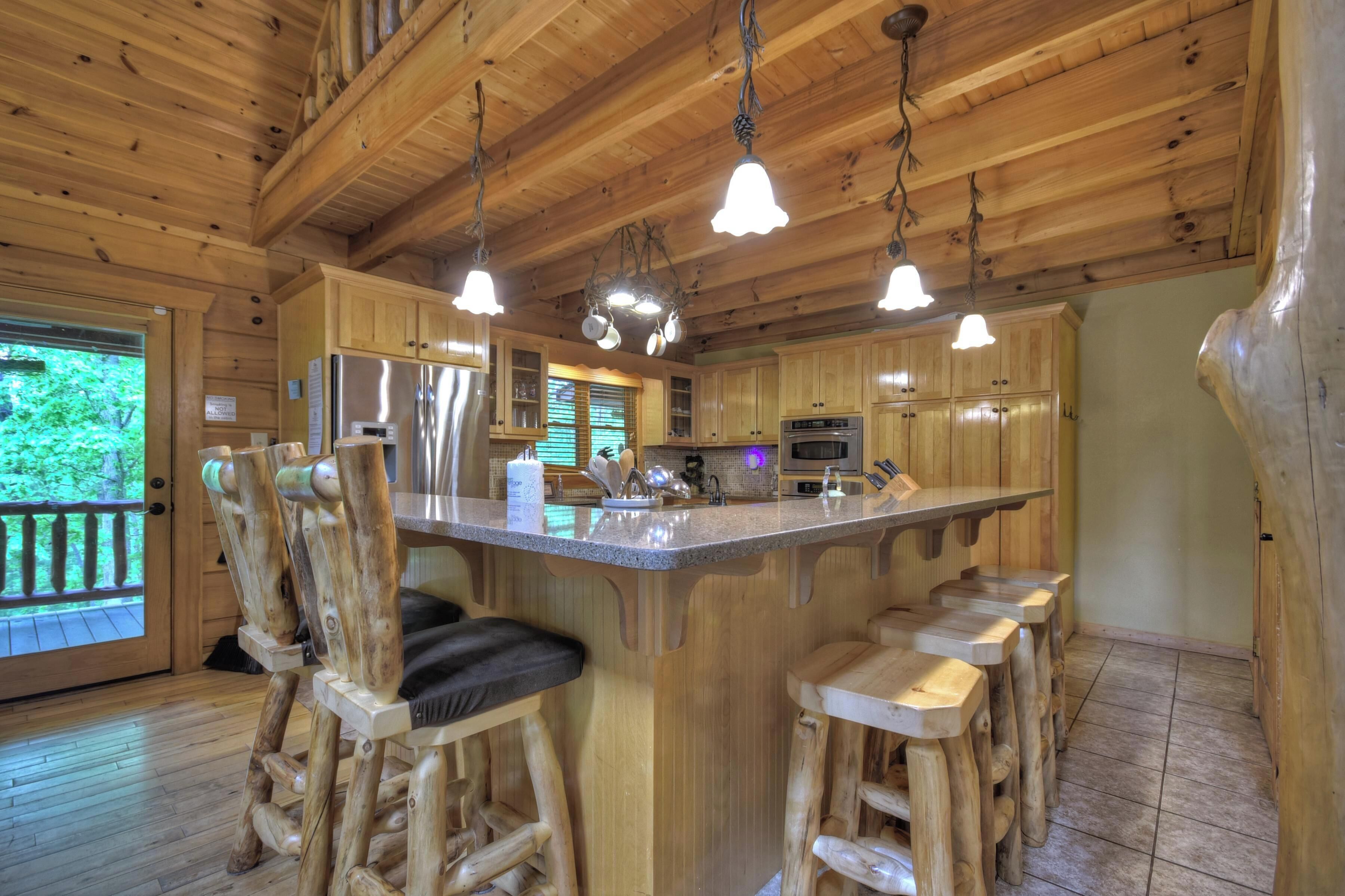 ثلاجة، ميكروويف، فرن، موقد طهي مسطح