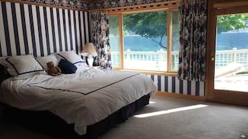 5 bedrooms, iron/ironing board, WiFi, bed sheets