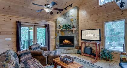 Country Dreams | Near Ocoee River | Hot Tub | Fire Pit