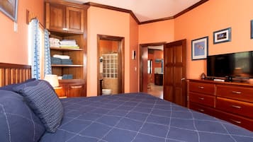 1 bedroom, in-room safe, free WiFi, bed sheets