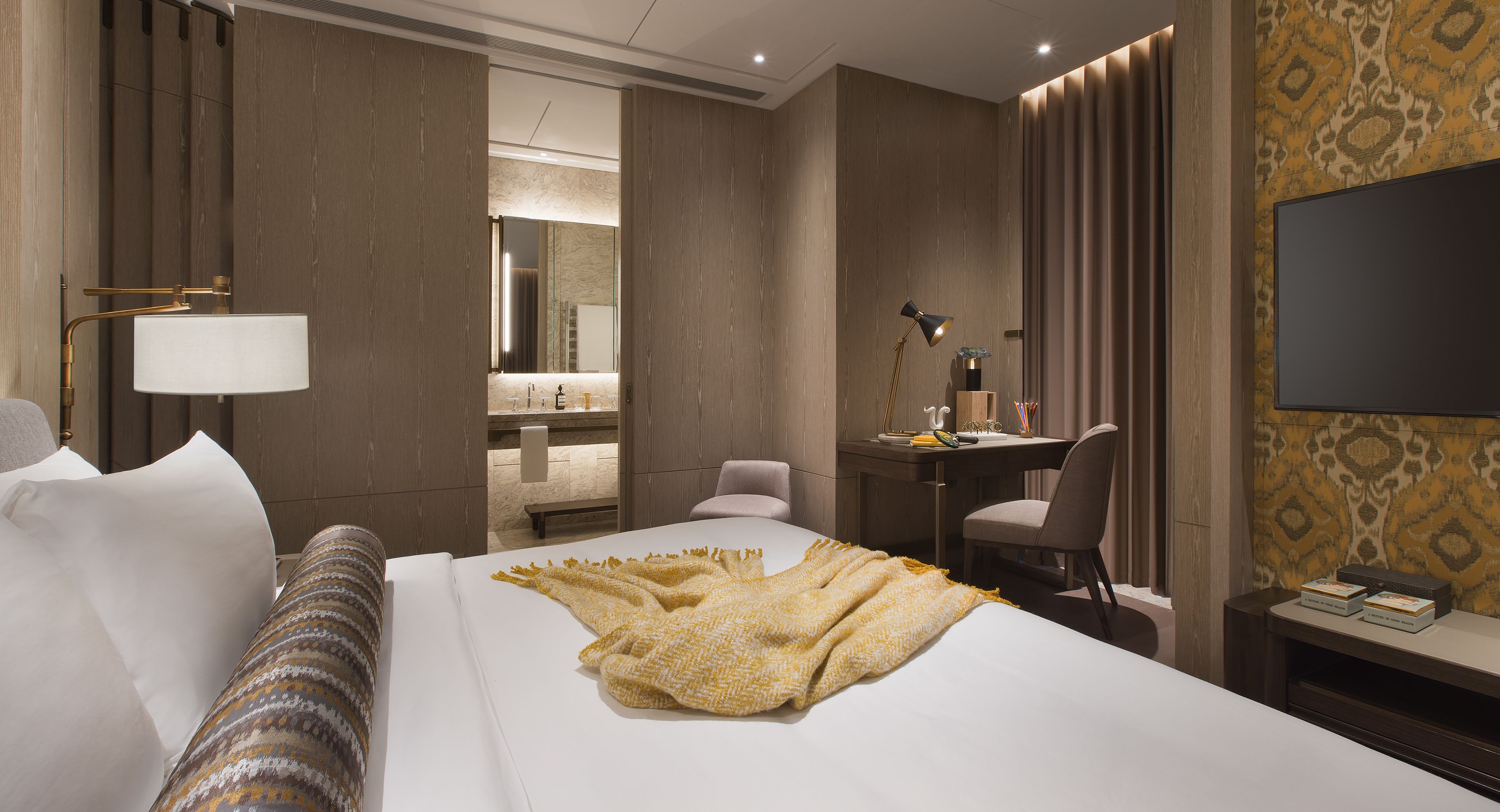 Minibar, safe på rommet, individuelt dekorert og individuelt innredet