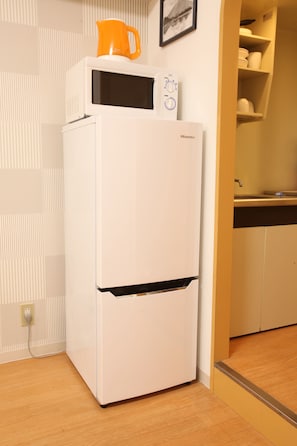 Apartment 503, 1 Bedroom | Mini-refrigerator - ArcadiaEF (Osaka)