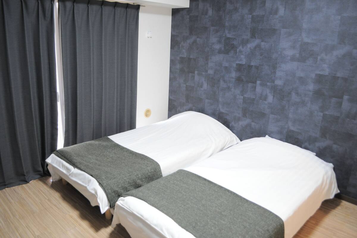 Apartment 402, 1 Bedroom | Premium bedding, WiFi (free)