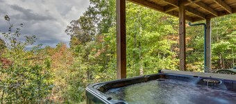 Alquiler de cabañas amplias con tarifa plana con cubierta envolvente y vistas a la montaña