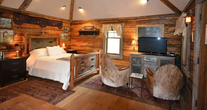 Auténtica cabaña personalizada, a 17 millas del Parque Nacional de Yellowstone