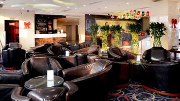 Breakfast, lunch, dinner served; Chinese cuisine