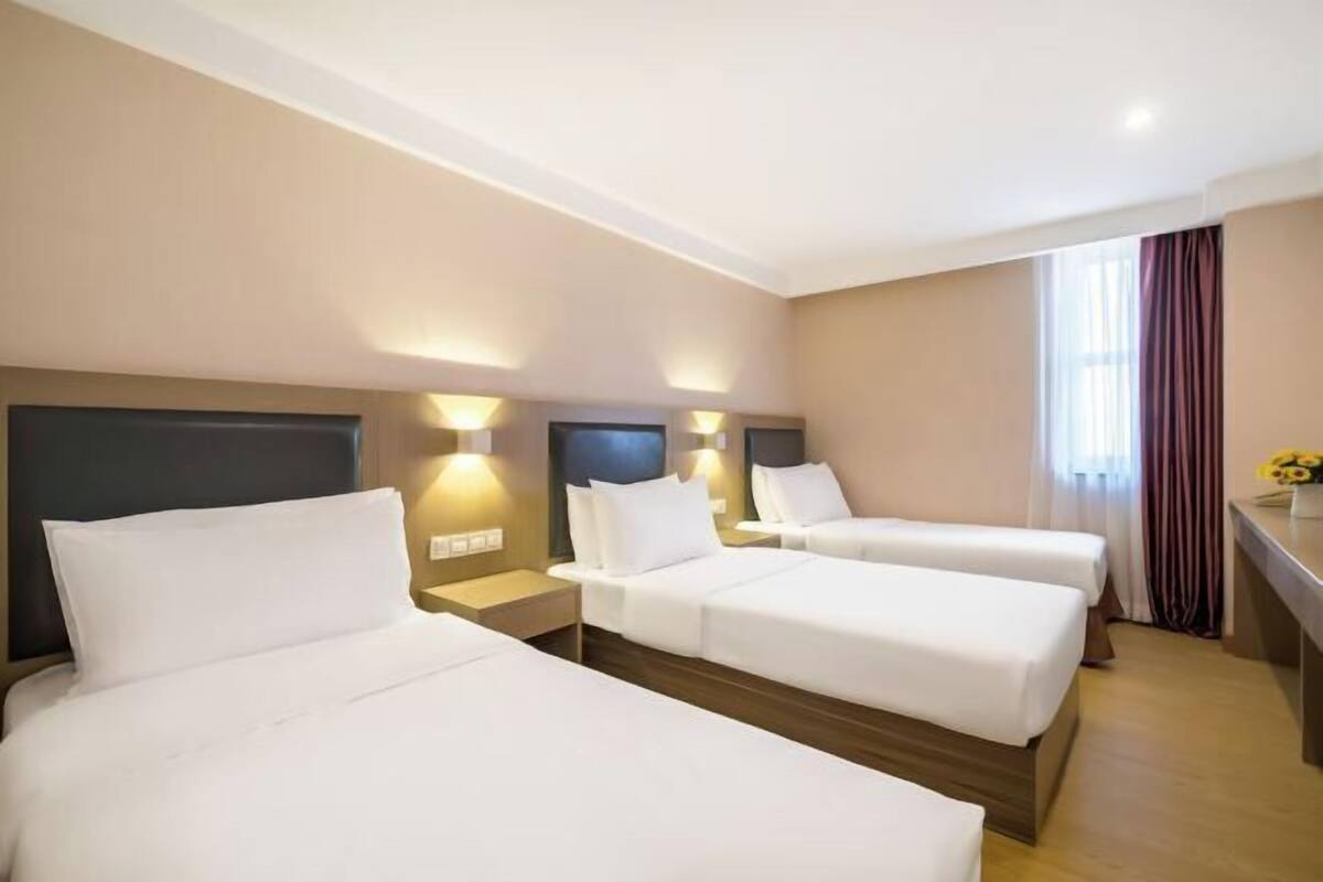 Minibar, desk, blackout drapes, free WiFi