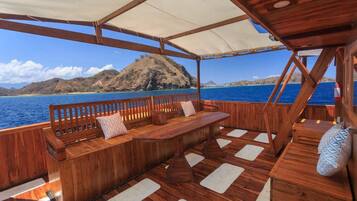 Cabana (9-12 Pax) | Terraço/pátio