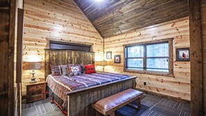 4 bedrooms, iron/ironing board, free WiFi, bed sheets - Cowboy Castle - Ridge Line Lodge, Hot Tub, Games, Outdoor Entertaining🔥 🌲 (Broken Bow)