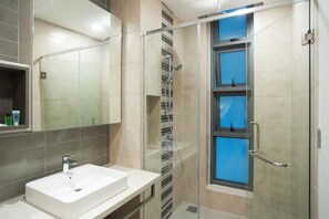 Apartment, 1 Bedroom | Bathroom