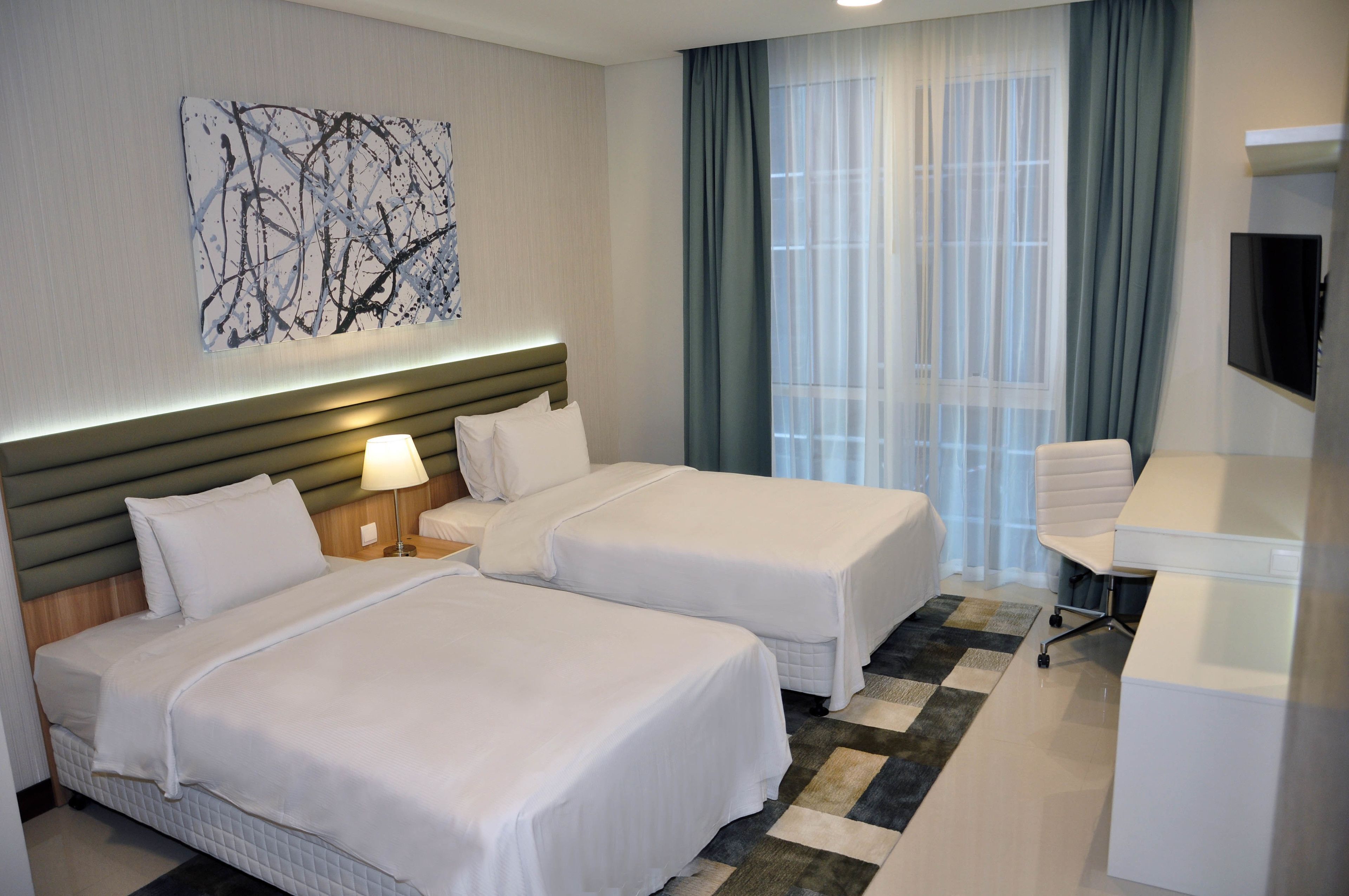 Iron/ironing board, free WiFi, bed sheets
