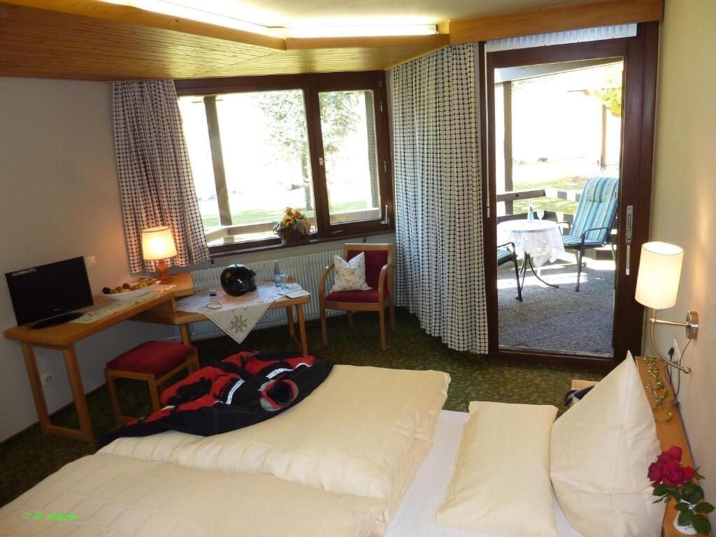 In-room safe, desk, blackout curtains, free WiFi