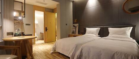 ผ้าม่านกันแสง, Wi-Fi ฟรี, ผ้าปูที่นอน