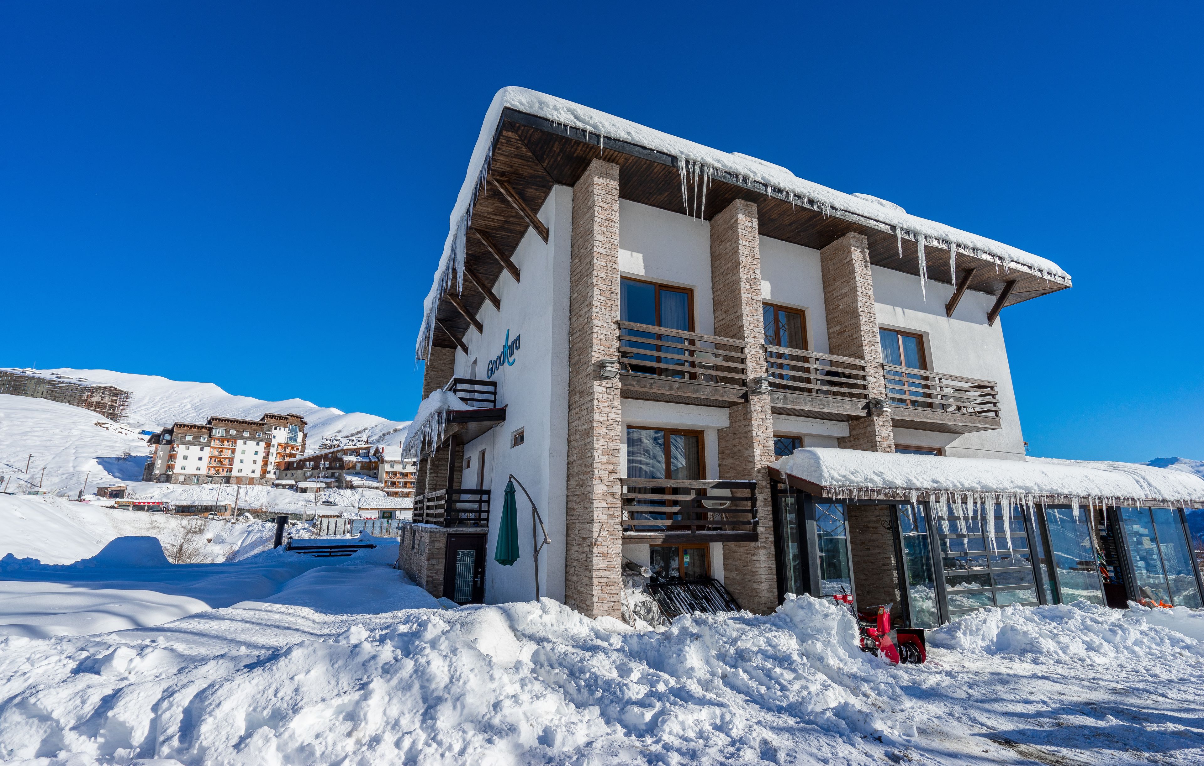 المنشأة من الخارج