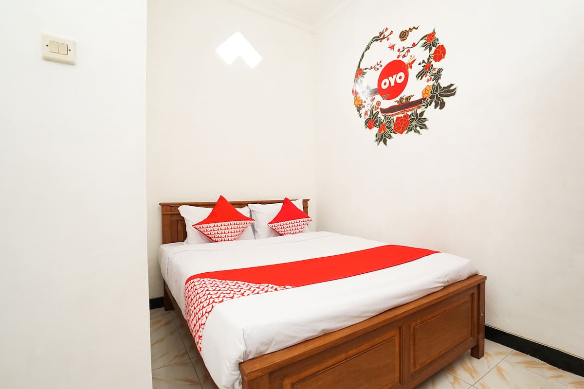 Standard Double Room | Desk, free WiFi