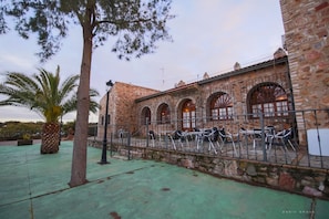 Porch - Hotel Rural Las Navas (La Morera)
