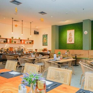 Restaurant - Radja Art and Boutique Hotel Simpang Lima (Semarang)