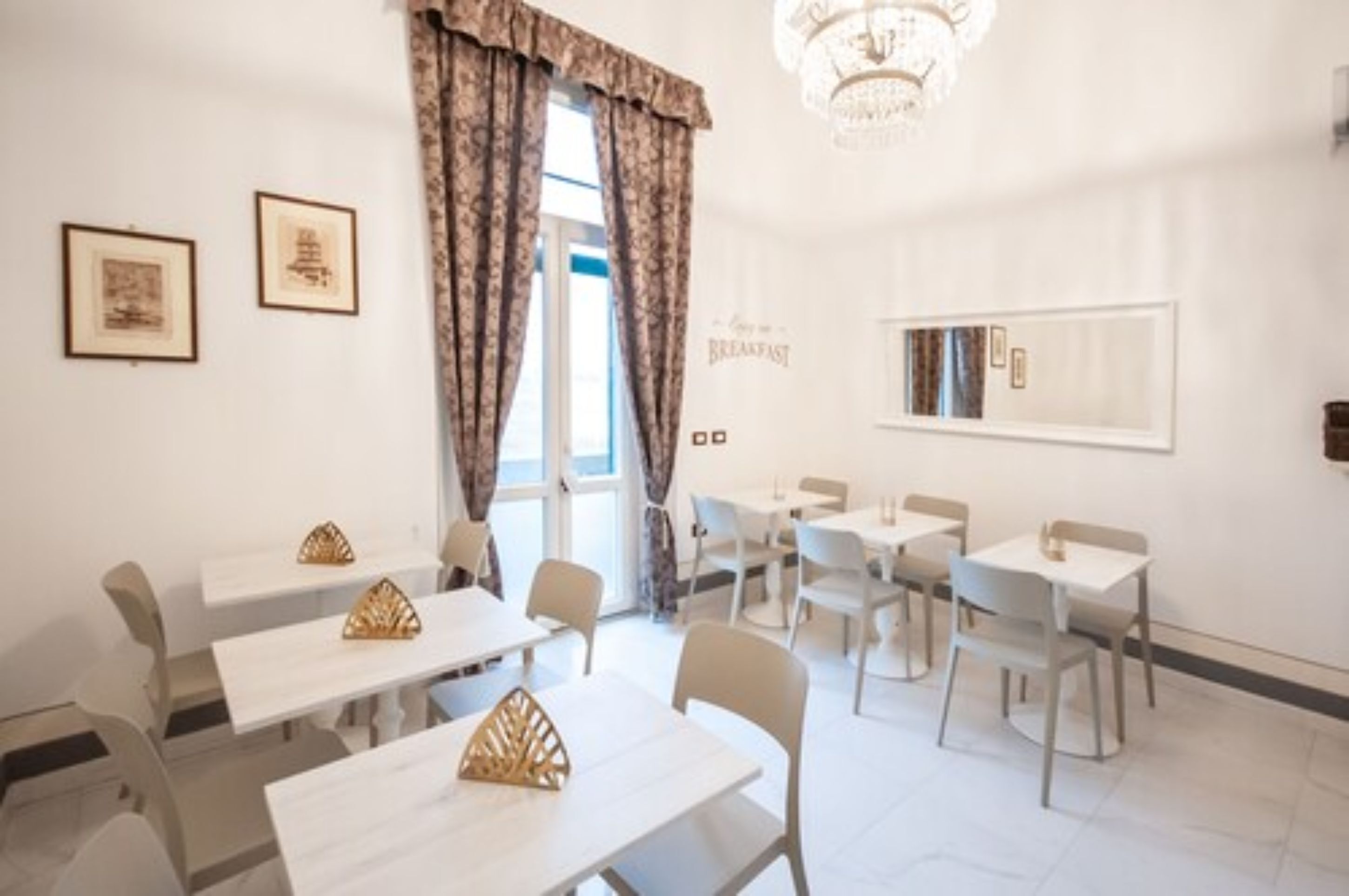 Tägliches inbegriffenes einheimisches Frühstück