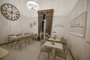 Reception - B&B Pisa Tower (Pisa)