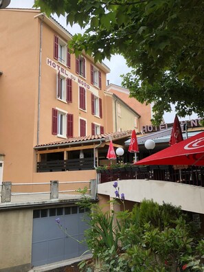 Front of property - Hotel du Nord (Serres)
