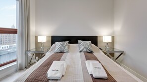 Deluxe Apartment, Balcony, River View