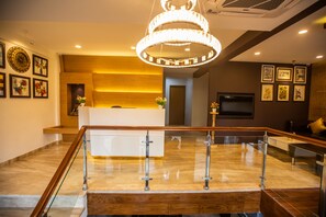 Reception - Hotel Paramos Inn (Bengaluru)